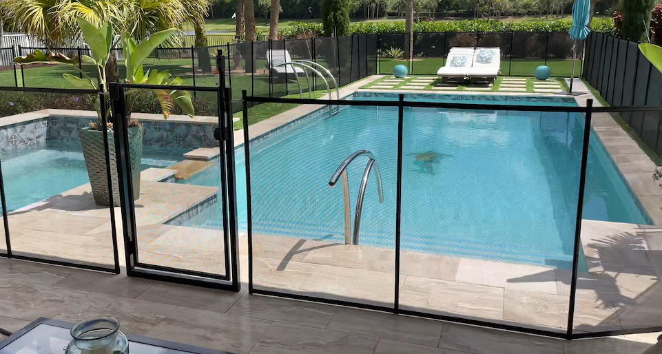 Pool Barrier Safety Fence | - (800) 273-1555 - Removable Pool Fence | Pool Safety Fence