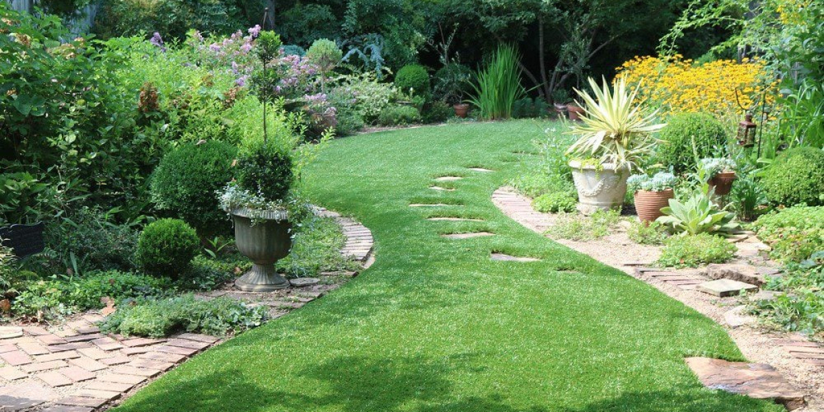 Transform Your Backyard with Artificial Turf: 10 Inspiring Ideas
