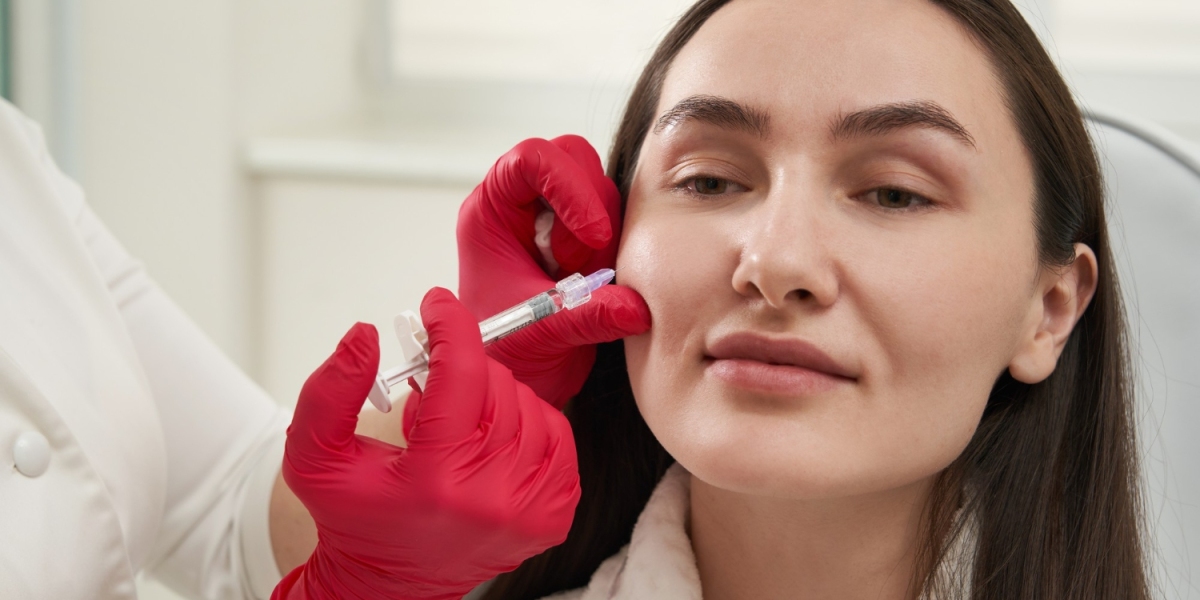 How Dermal Fillers in Dubai Enhance Facial Contours Naturally