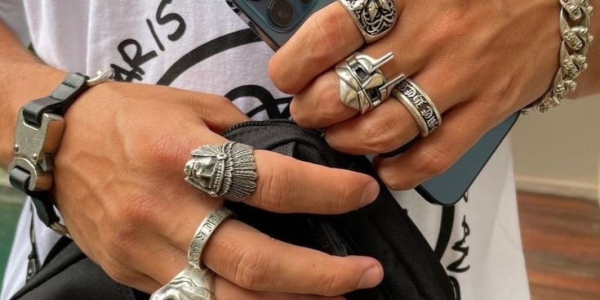 Reviewing the Chrome Hearts x Foti Skippy Square Ring