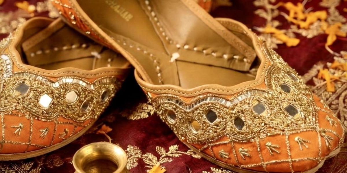 Why are Bridal Punjabi Juttis the Most Authentic Choice Every Bride Should Consider for Her Wedding?