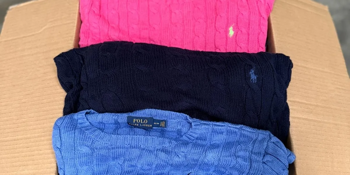 Why is Everyone Obsessed with Wholesale Vintage Clothing? (And How You Can Cash In)