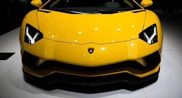 Lamborghini Repair Dubai | Best Car Service Workshop – AUTOBAHN