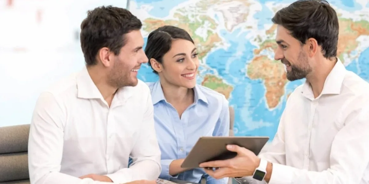 What is the Ideal Email Sequence for a Honeymoon Enquiry to Conversion?