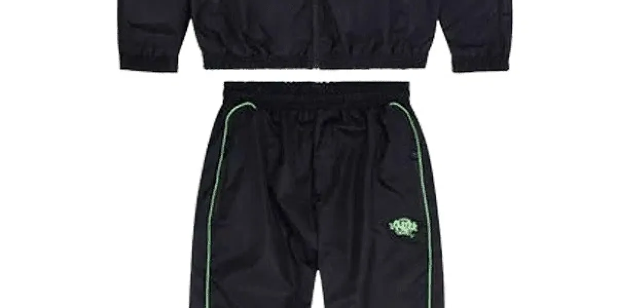 Why the Syna World Tracksuit Dominates Modern Streetwear Culture
