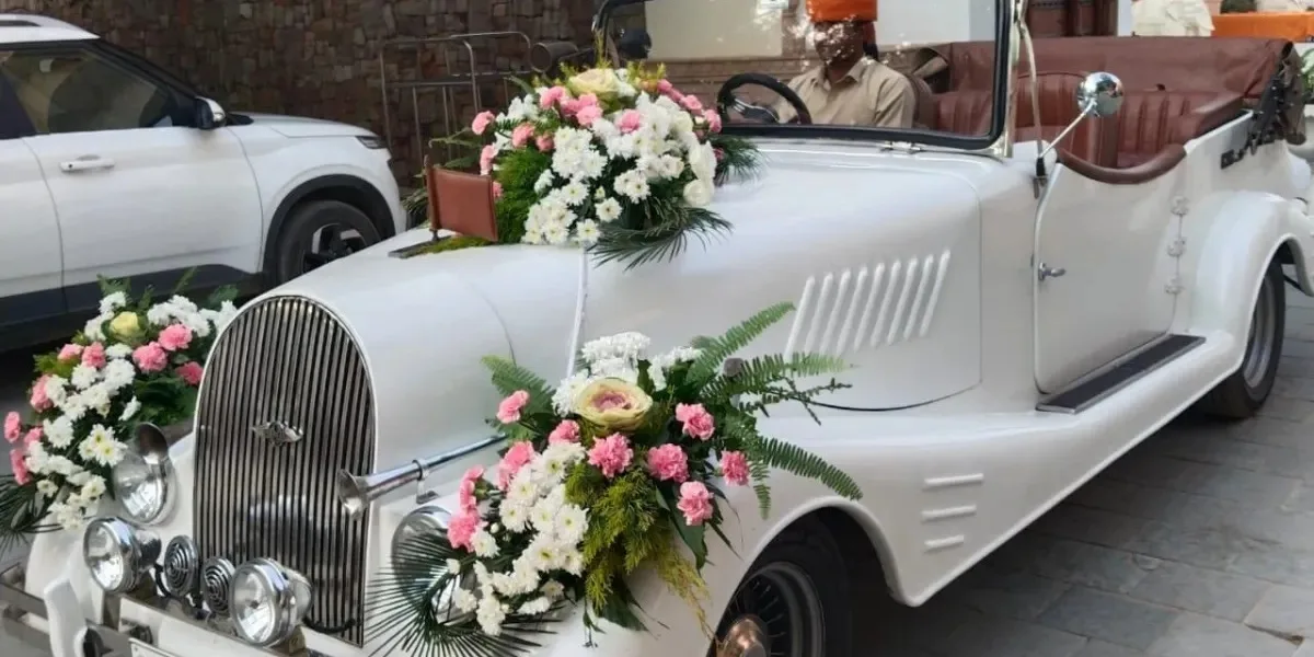 Vintage Car Rental for Pre-Wedding Shoot: Create Timeless Memories in Jaipur